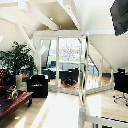 Luxury Rooftop Loft With River View 10Min To City Διαμέρισμα Ντίσελντορφ Εξωτερικό φωτογραφία