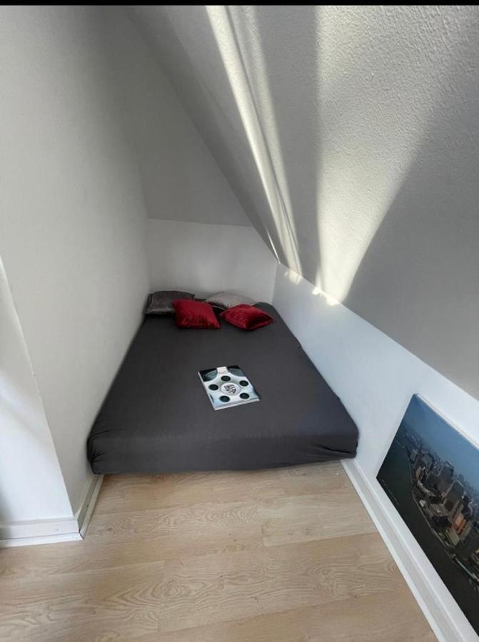 Luxury Rooftop Loft With River View 10Min To City Διαμέρισμα Ντίσελντορφ Εξωτερικό φωτογραφία