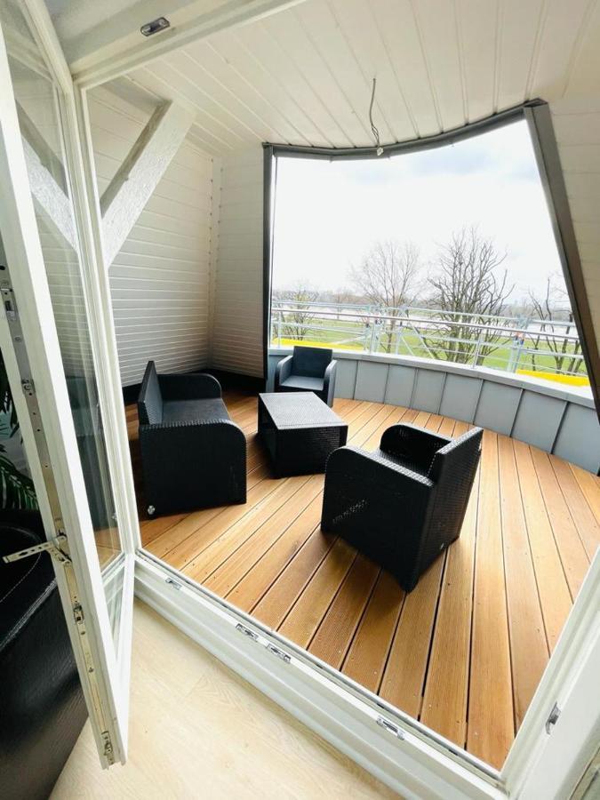Luxury Rooftop Loft With River View 10Min To City Διαμέρισμα Ντίσελντορφ Εξωτερικό φωτογραφία