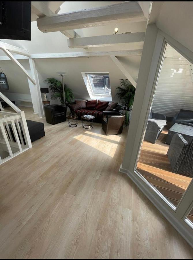 Luxury Rooftop Loft With River View 10Min To City Διαμέρισμα Ντίσελντορφ Εξωτερικό φωτογραφία